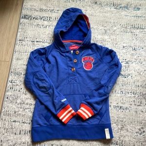 Mitchell & Ness New York Knicks women’s henley fleece
